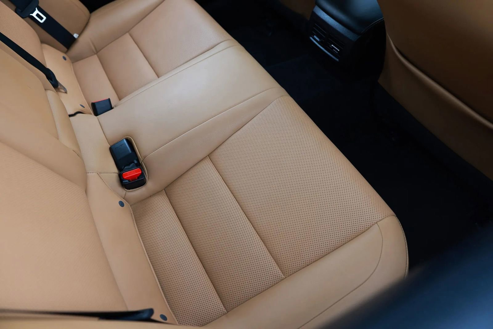 Used 2017 Lexus IS 200t RWD image 16