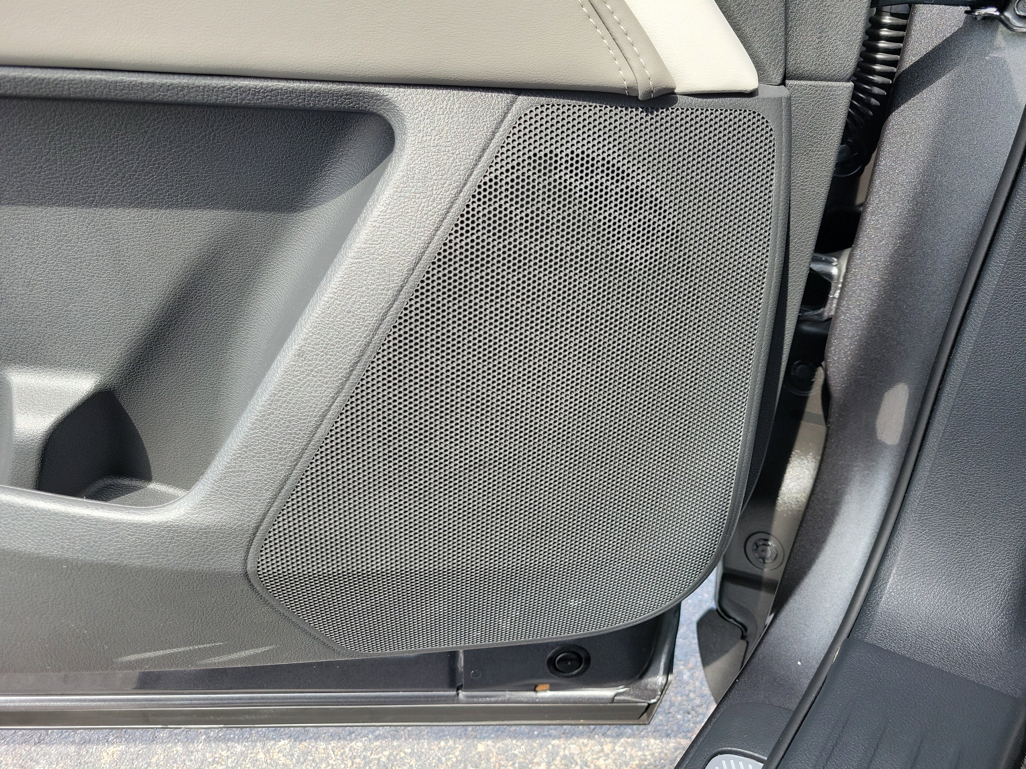 Certified 2026 INFINITI QX60 Luxe w/ Family Package FWD image 19