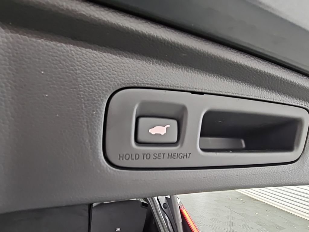 Used 2025 Honda CR-V Sport Touring image 38