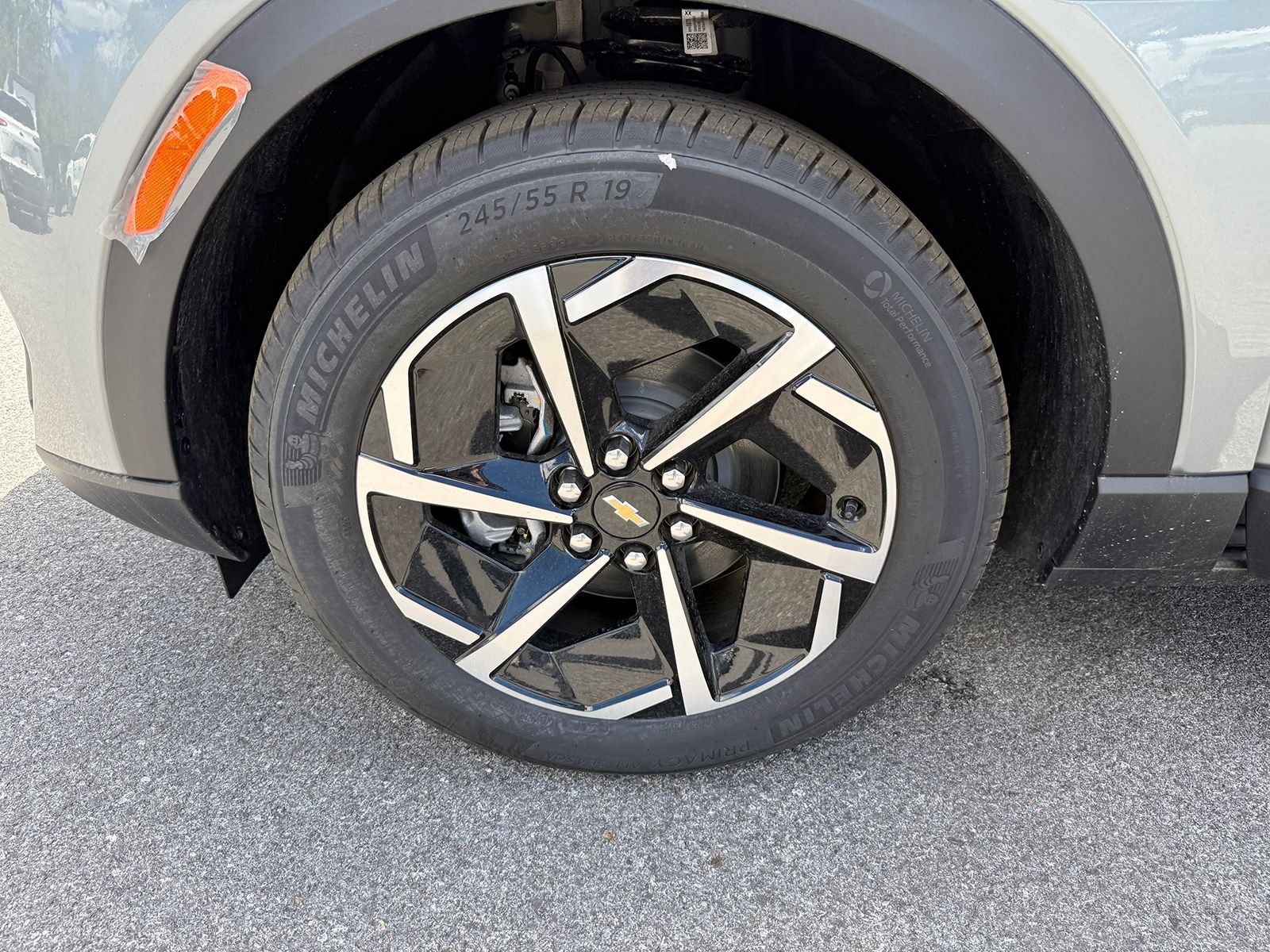 New 2026 Chevrolet Equinox EV LT FWD image 22