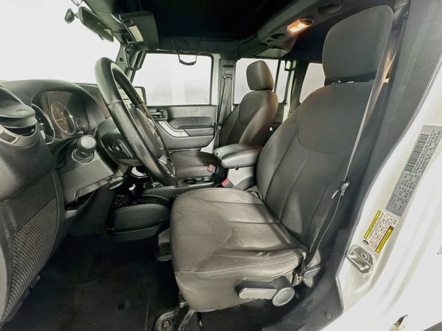Used 2017 Jeep Wrangler Unlimited Sport w/ Connectivity Group AWD/4WD image 22