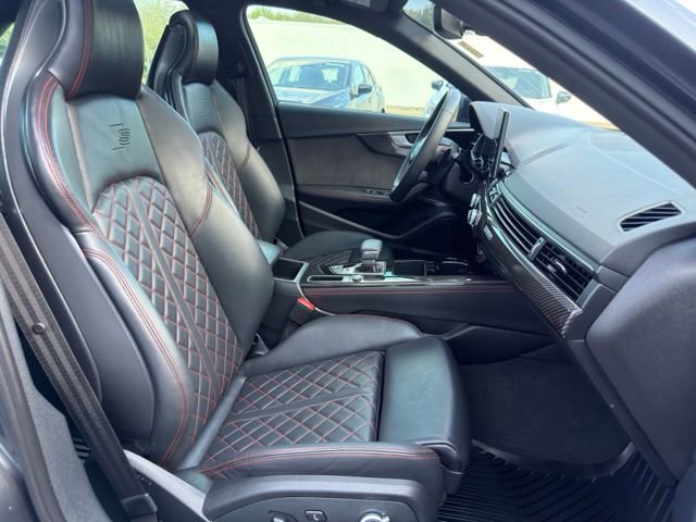 Used 2024 Audi S4 Premium Plus w/ Premium Plus Package AWD/4WD image 23