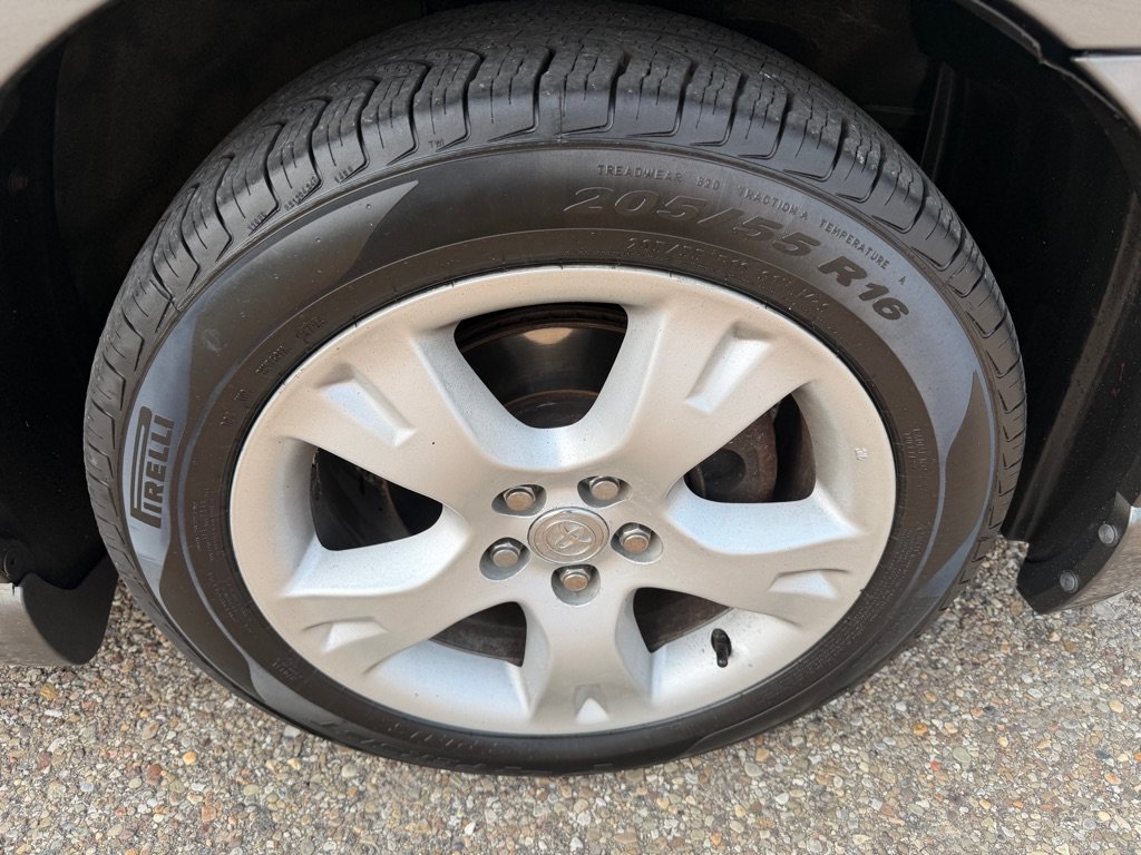 Used 2007 Toyota Matrix FWD image 15