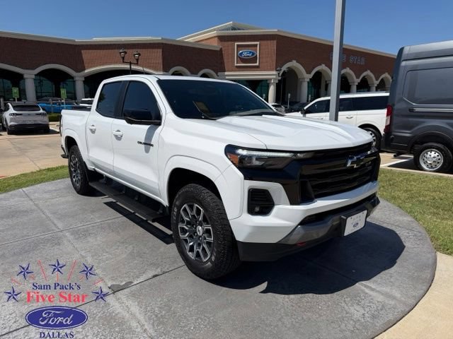 Used 2024 Chevrolet Colorado Z71 w/ Z71 Convenience Package 2