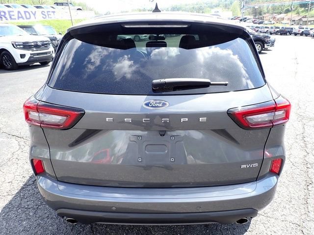 Used 2023 Ford Escape ST-Line w/ Tech Pack #1 AWD/4WD image 5