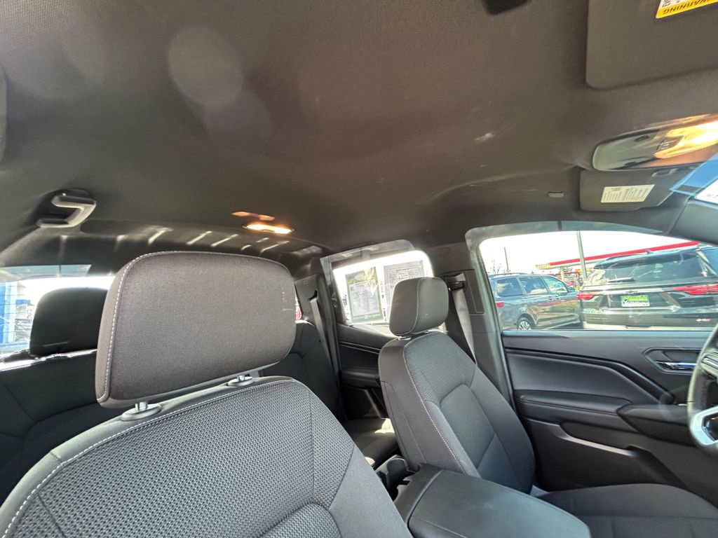Used 2023 Chevrolet Colorado LT w/ LT Convenience Package AWD/4WD image 27