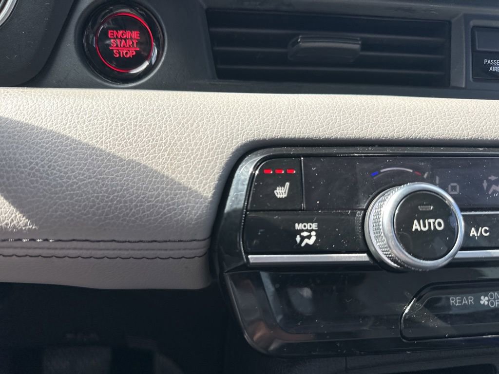 Used 2024 Honda Pilot Touring image 7