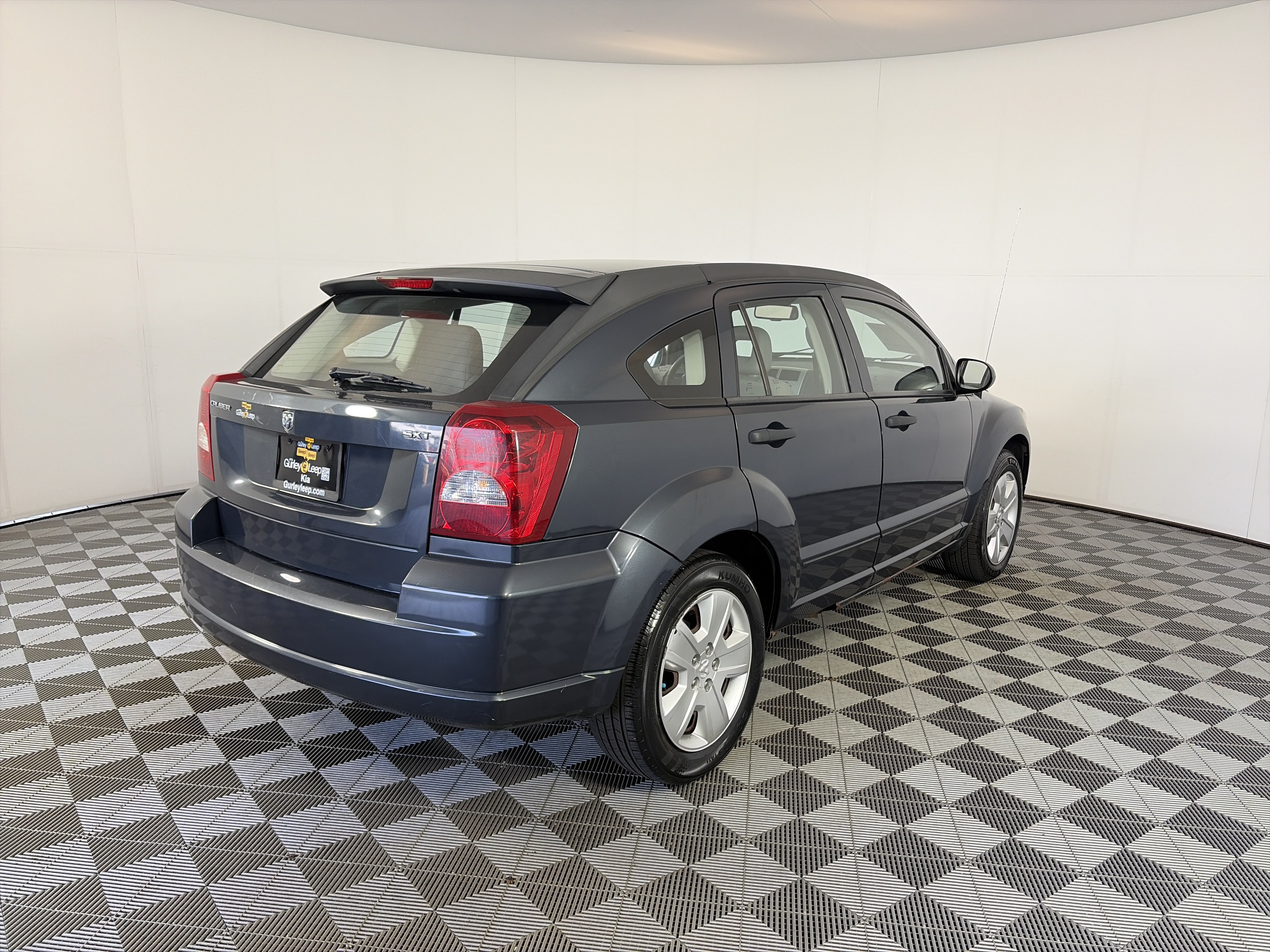 Used 2007 Dodge Caliber SXT w/ Driver Convenience Group FWD image 10