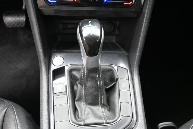 Used 2023 Volkswagen Tiguan SE FWD image 18