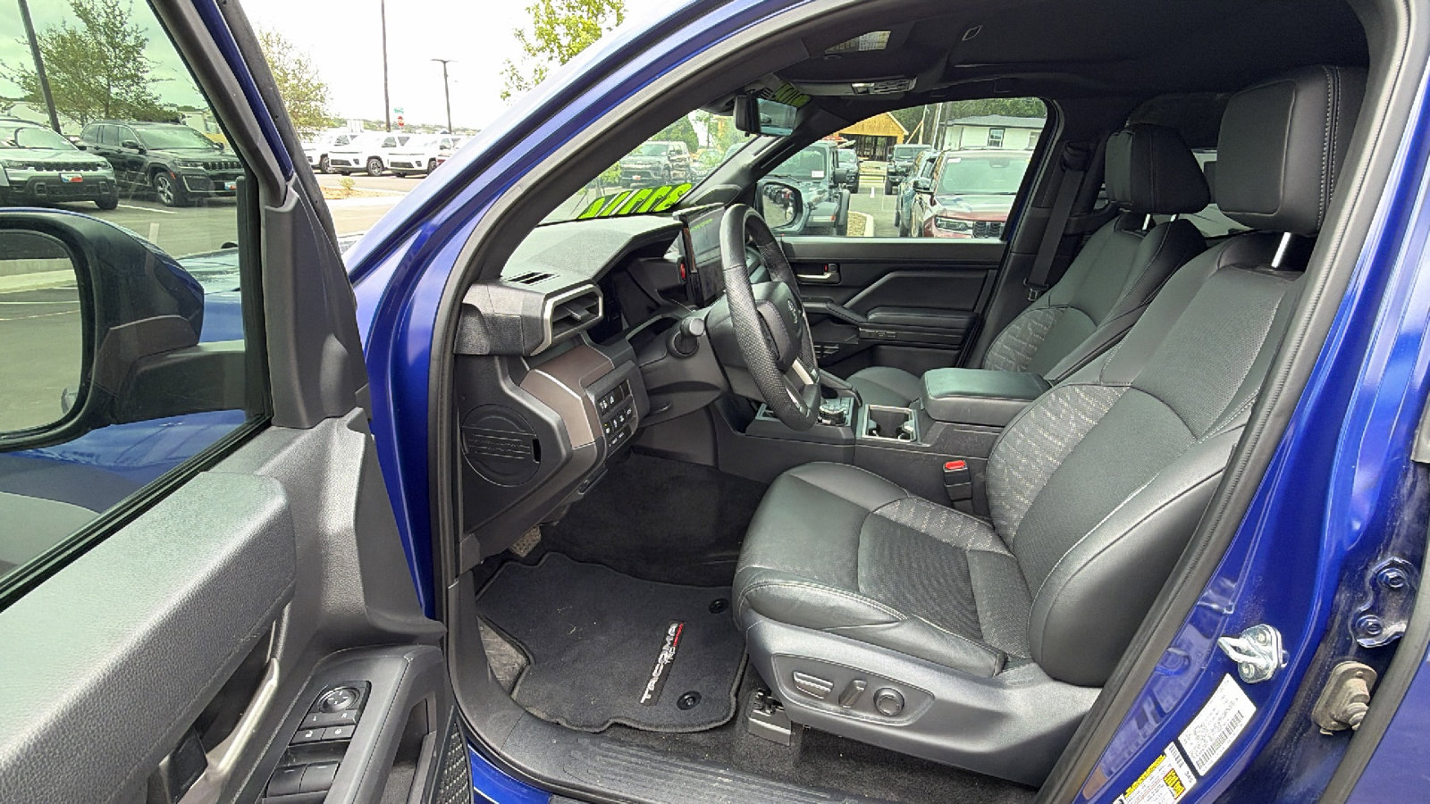 Used 2024 Toyota Tacoma TRD Off-Road w/ TRD Off Road Premium Package AWD/4WD image 11