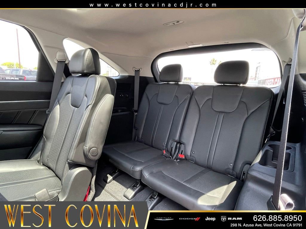 Used 2023 Kia Sorento SX FWD image 19
