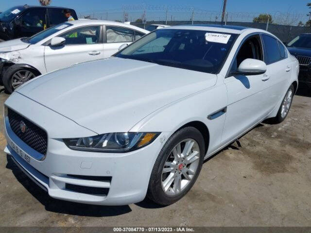 Used 2017 Jaguar XE Premium RWD image 6