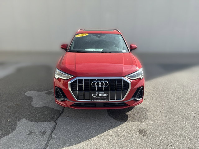 Used 2024 Audi Q3 2.0T Premium AWD/4WD image 12