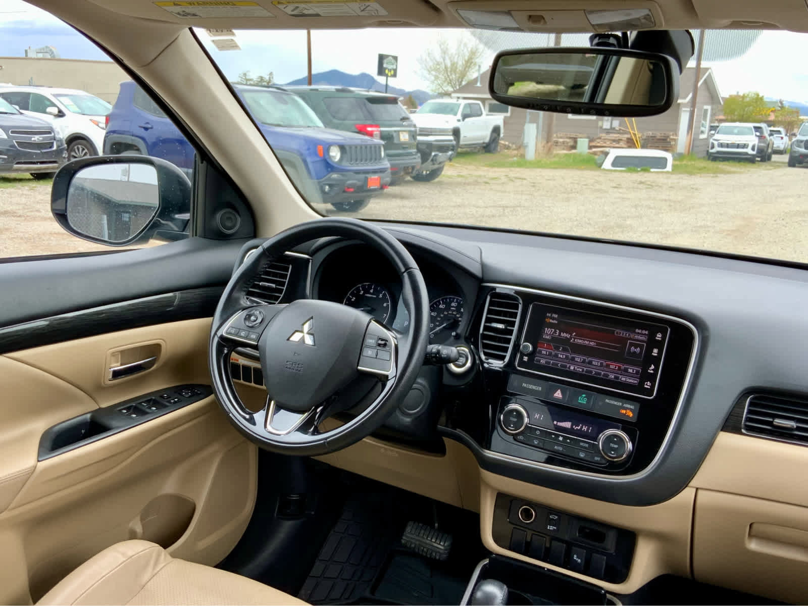 Used 2018 Mitsubishi Outlander SEL AWD/4WD image 33