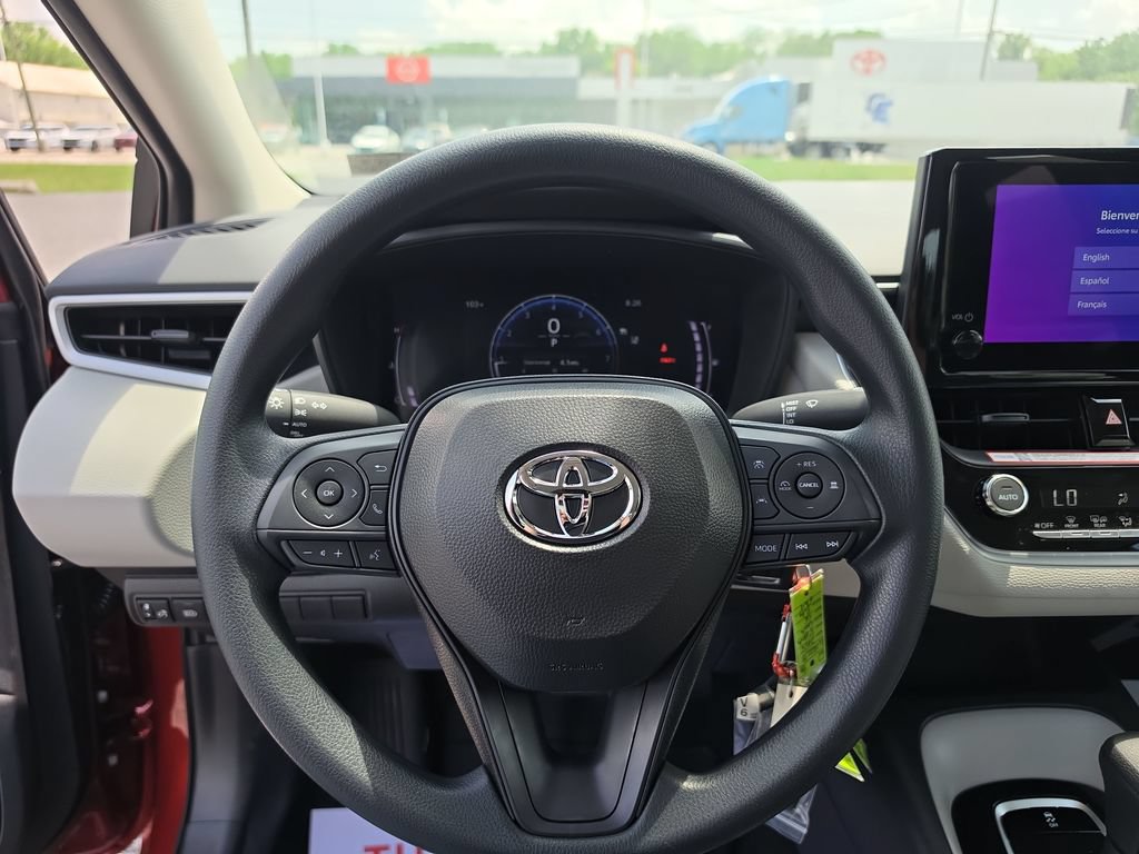 Used 2026 Toyota Corolla LE FWD image 10