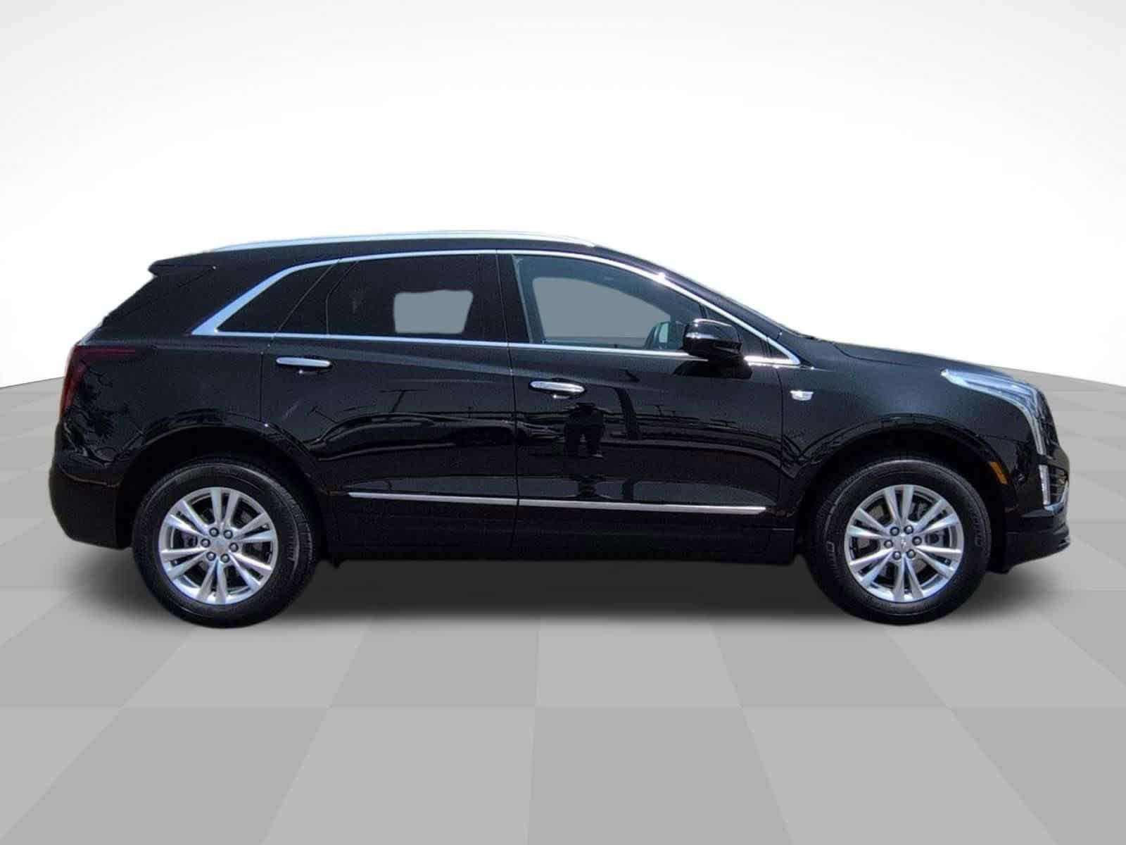 Certified 2023 Cadillac XT5 Luxury FWD image 4