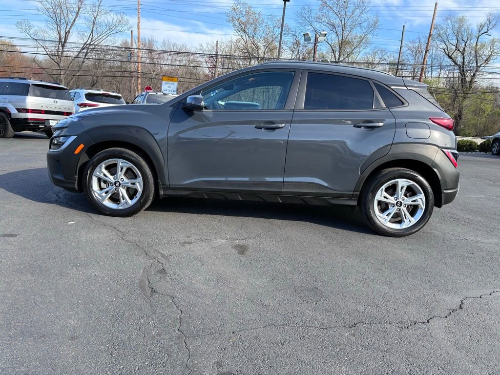 Used 2023 Hyundai Kona SEL AWD/4WD image 4