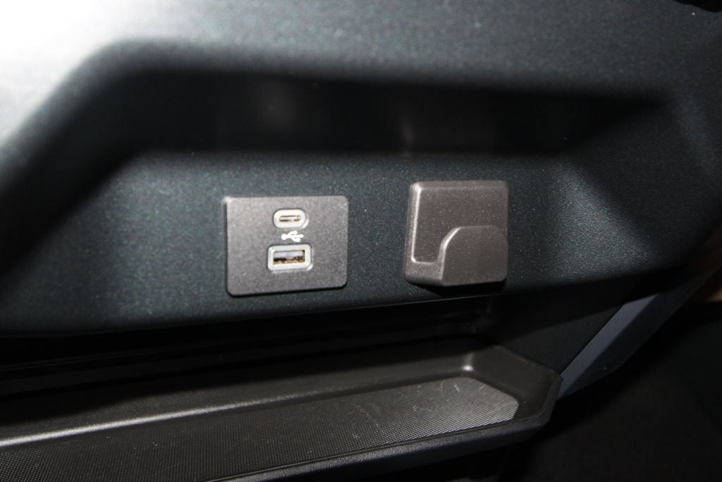 Used 2023 Ford F150 XLT AWD/4WD image 19