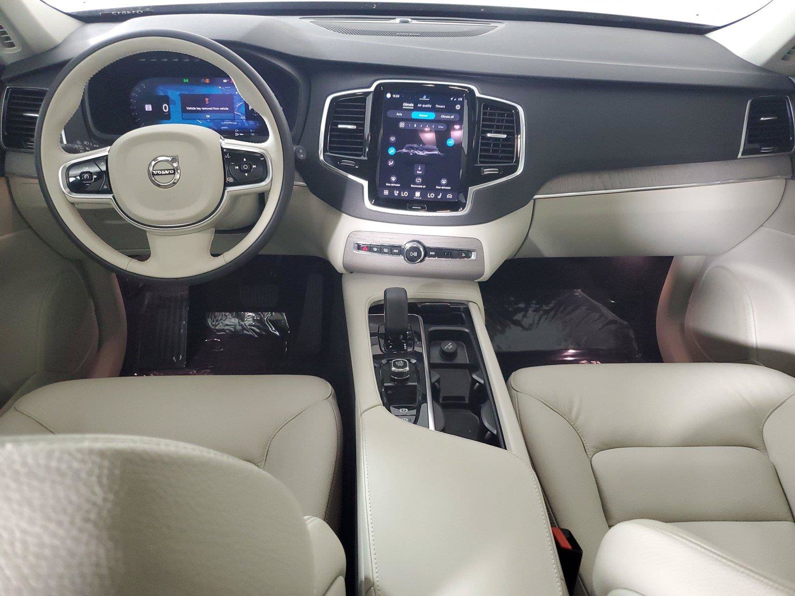 Certified 2024 Volvo XC90 T8 Plus w/ Protection Package AWD/4WD image 15