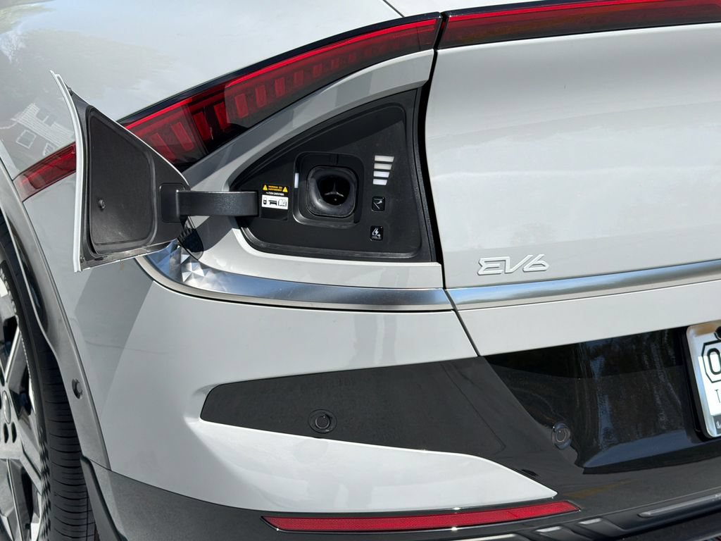 New 2026 Kia EV6 Wind RWD image 5