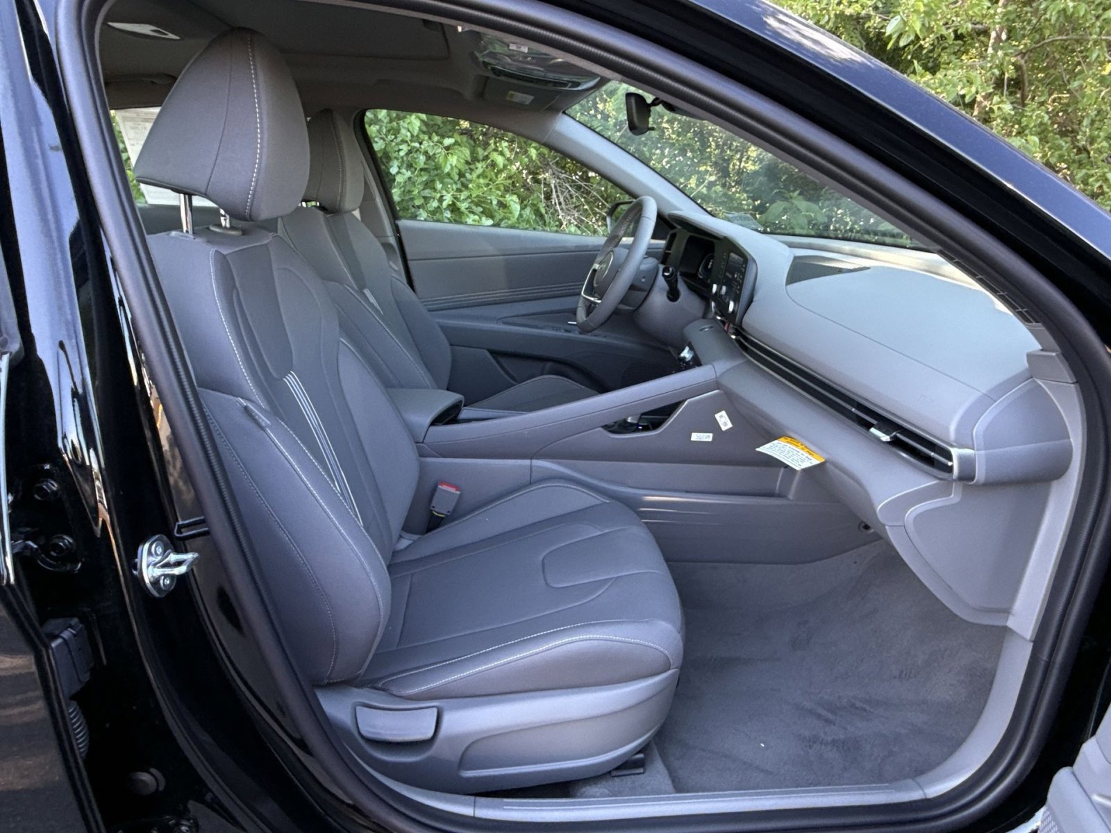 New 2026 Hyundai Elantra SEL Sport Premium FWD image 24