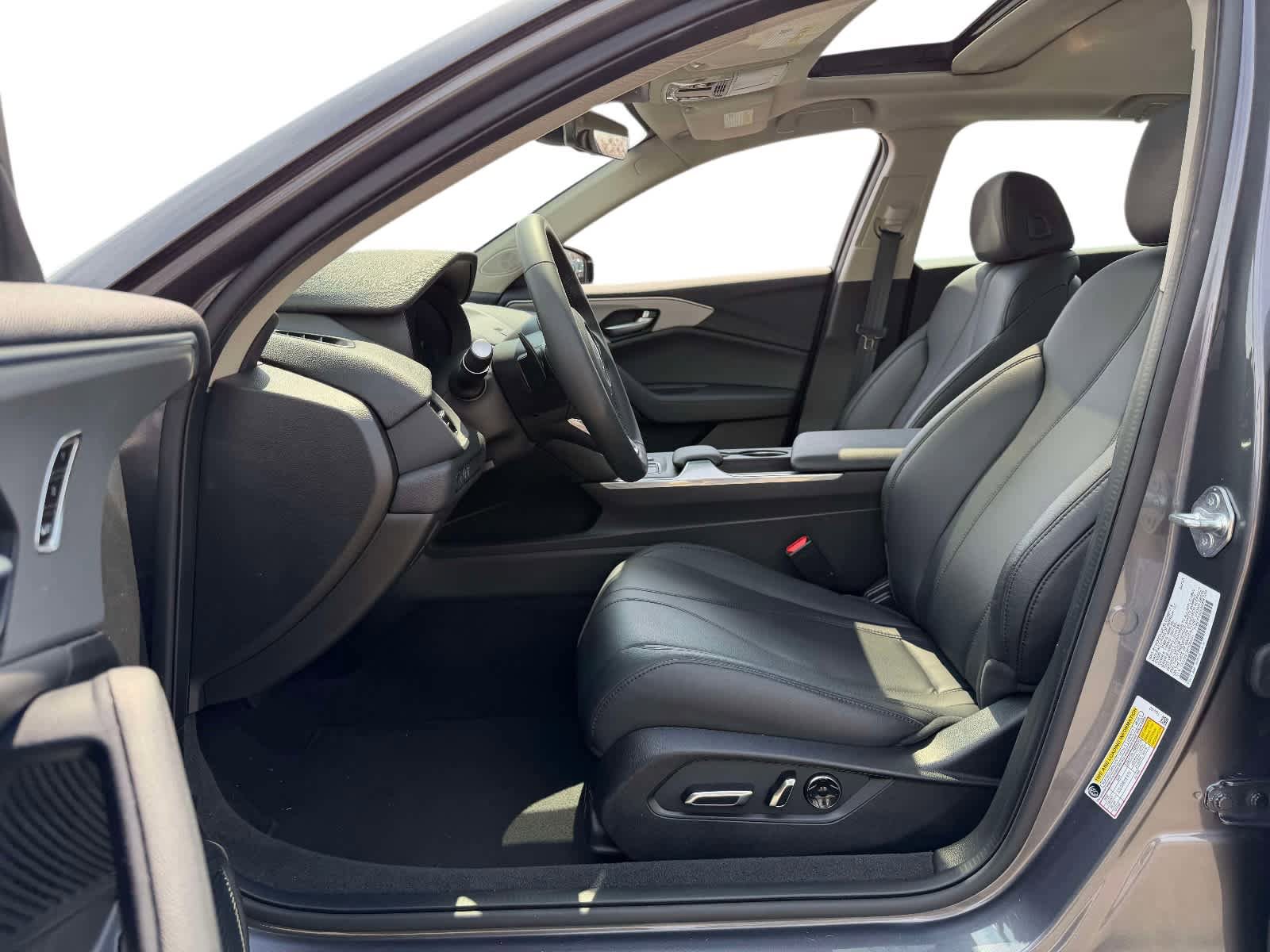 Used 2023 Acura TLX FWD image 11
