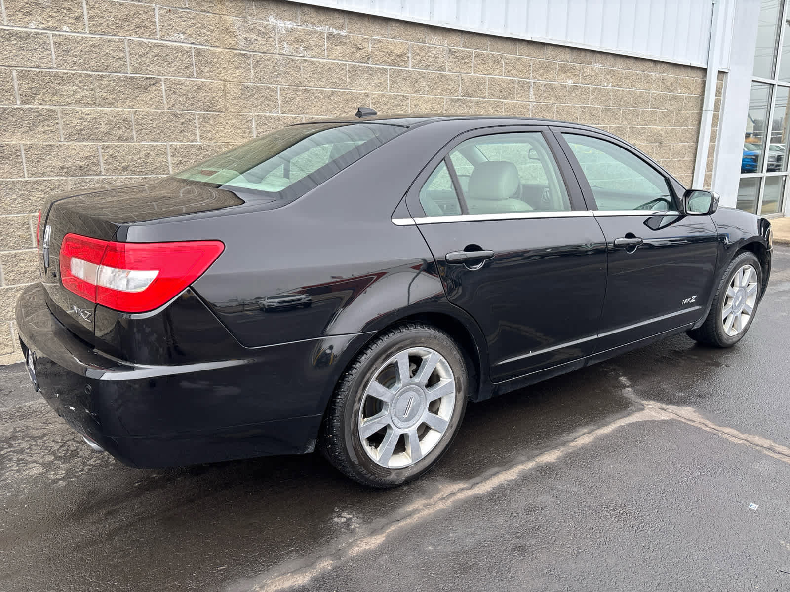 Used 2008 Lincoln MKZ image 3