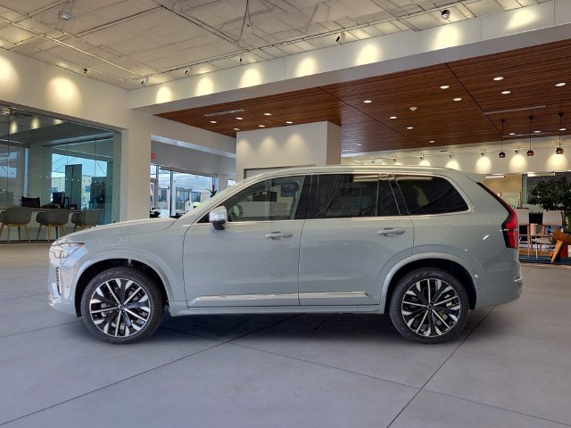 New 2026 Volvo XC90 B6 Plus w/ Protection Package Premier AWD/4WD image 2
