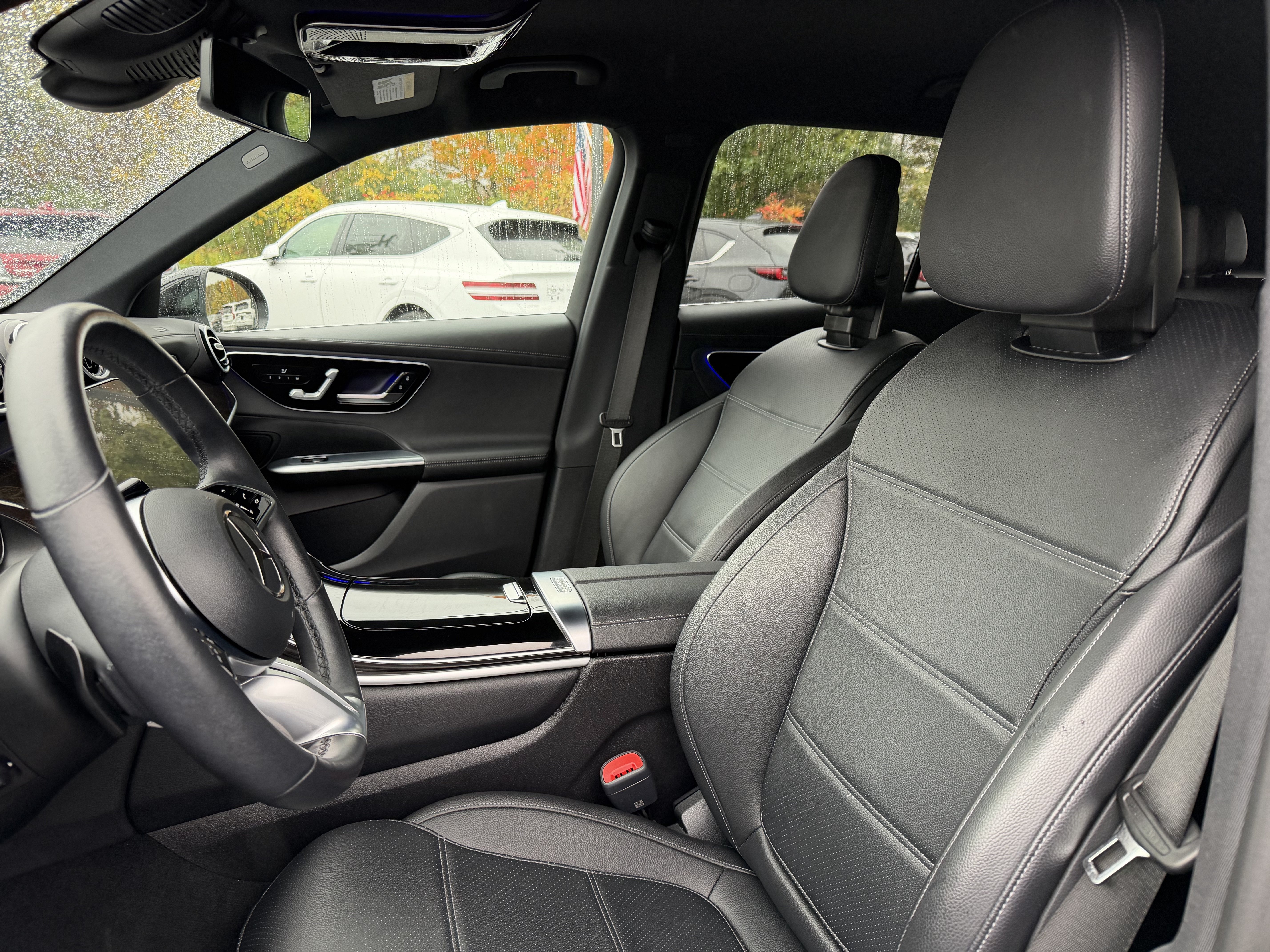 Used 2023 Mercedes-Benz GLC 300 4MATIC image 10
