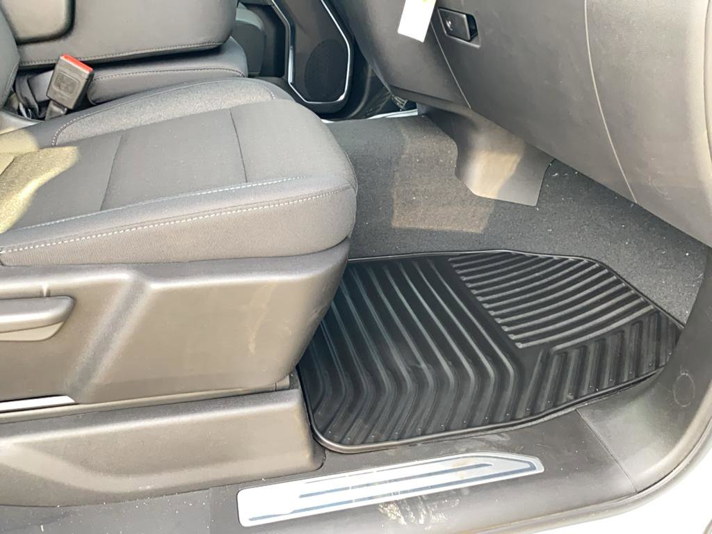 Used 2025 Chevrolet Silverado 1500 LT w/ Convenience Package II image 20