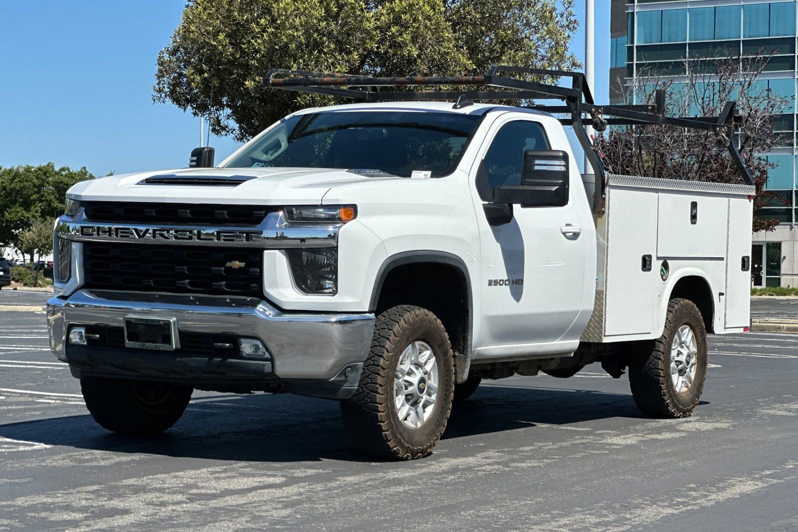 Used 2020 Chevrolet Silverado 2500 LT w/ Convenience Package AWD/4WD image 8