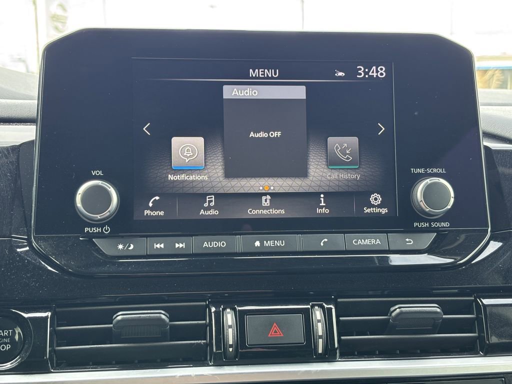 Used 2025 Nissan Pathfinder SV AWD/4WD image 19