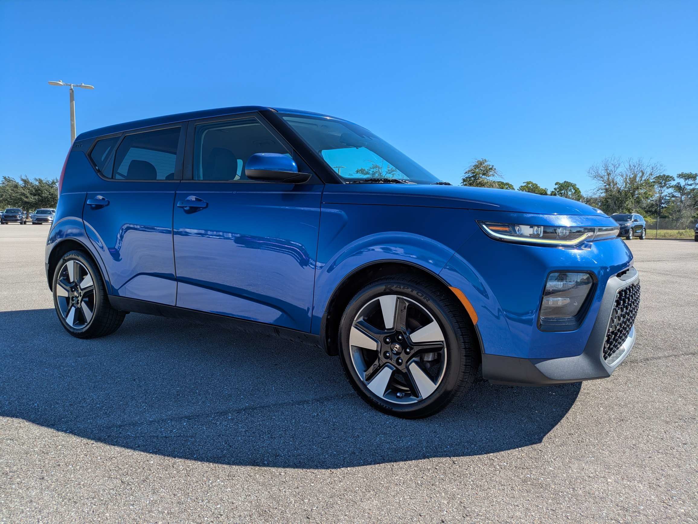 Used 2020 Kia Soul EX w/ Option Group 015 FWD image 2