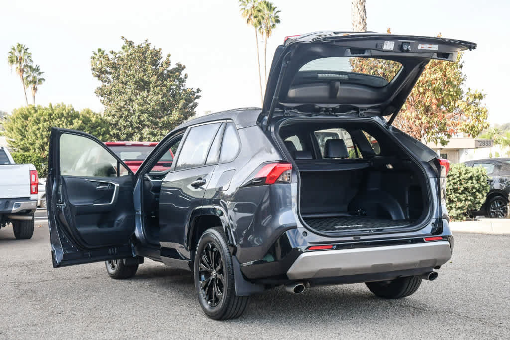 Certified 2023 Toyota RAV4 XSE AWD/4WD image 28