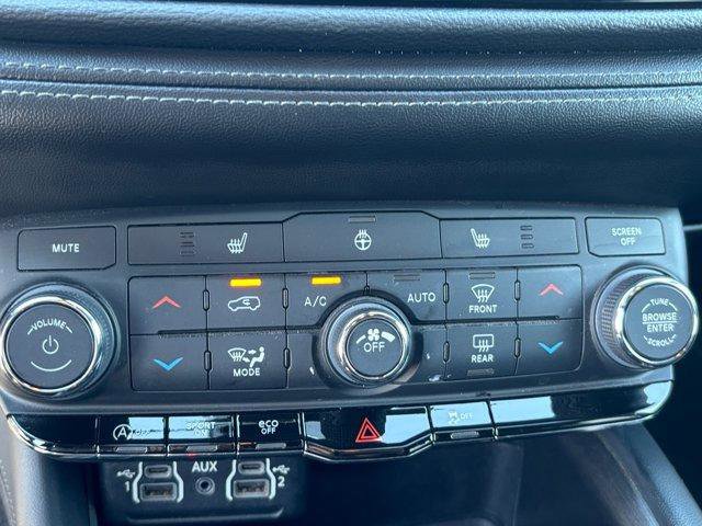 Used 2023 Dodge Durango SXT image 24