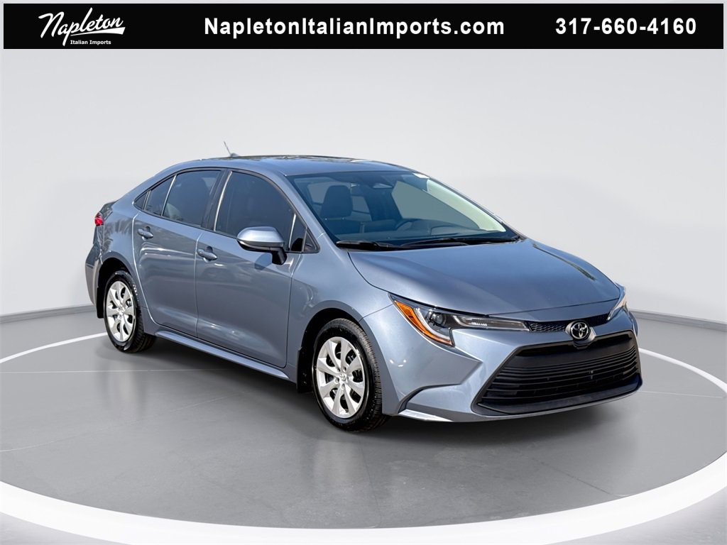 Used 2025 Toyota Corolla LE image 1