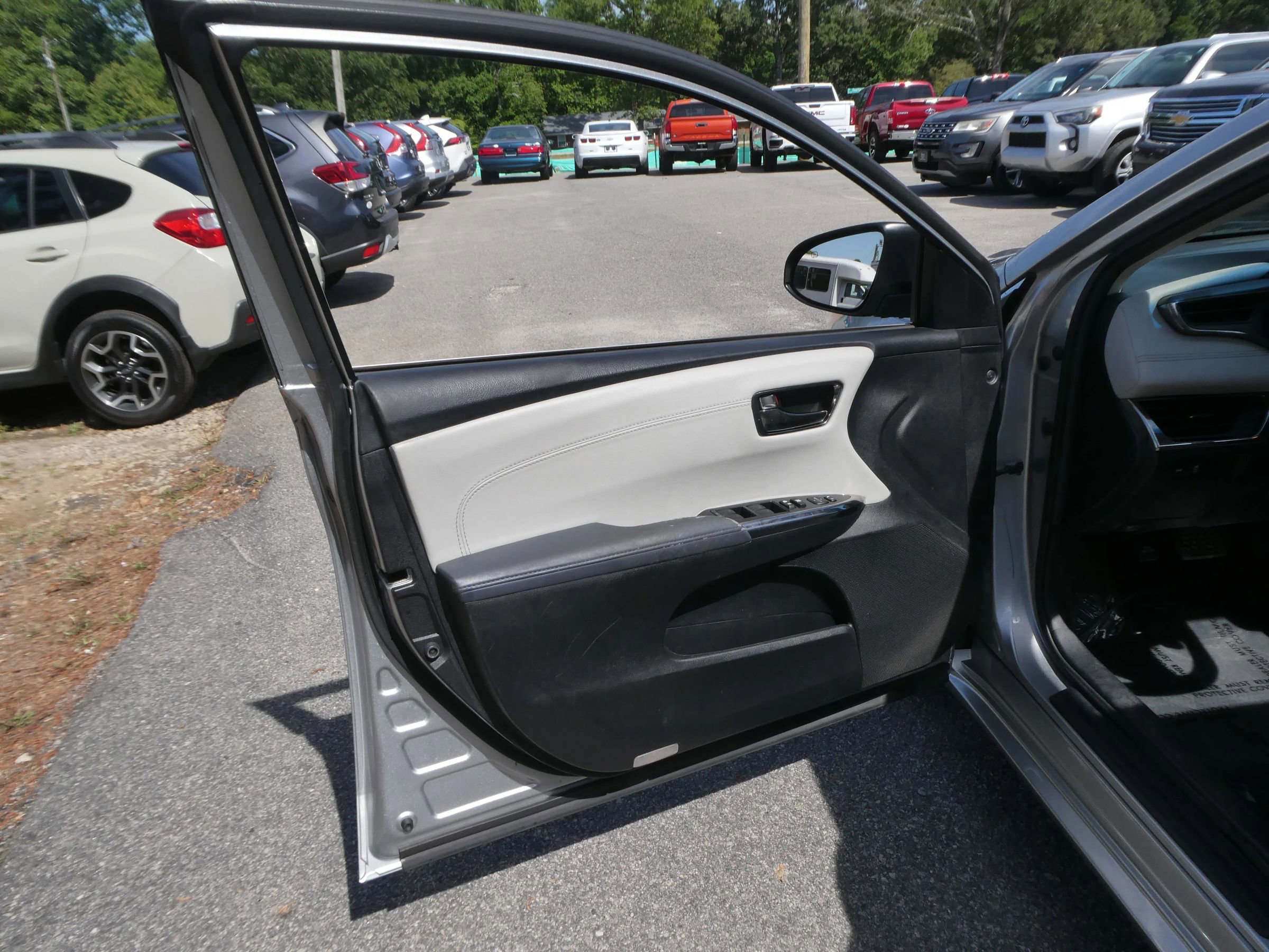Used 2015 Toyota Avalon XLE Premium FWD image 13