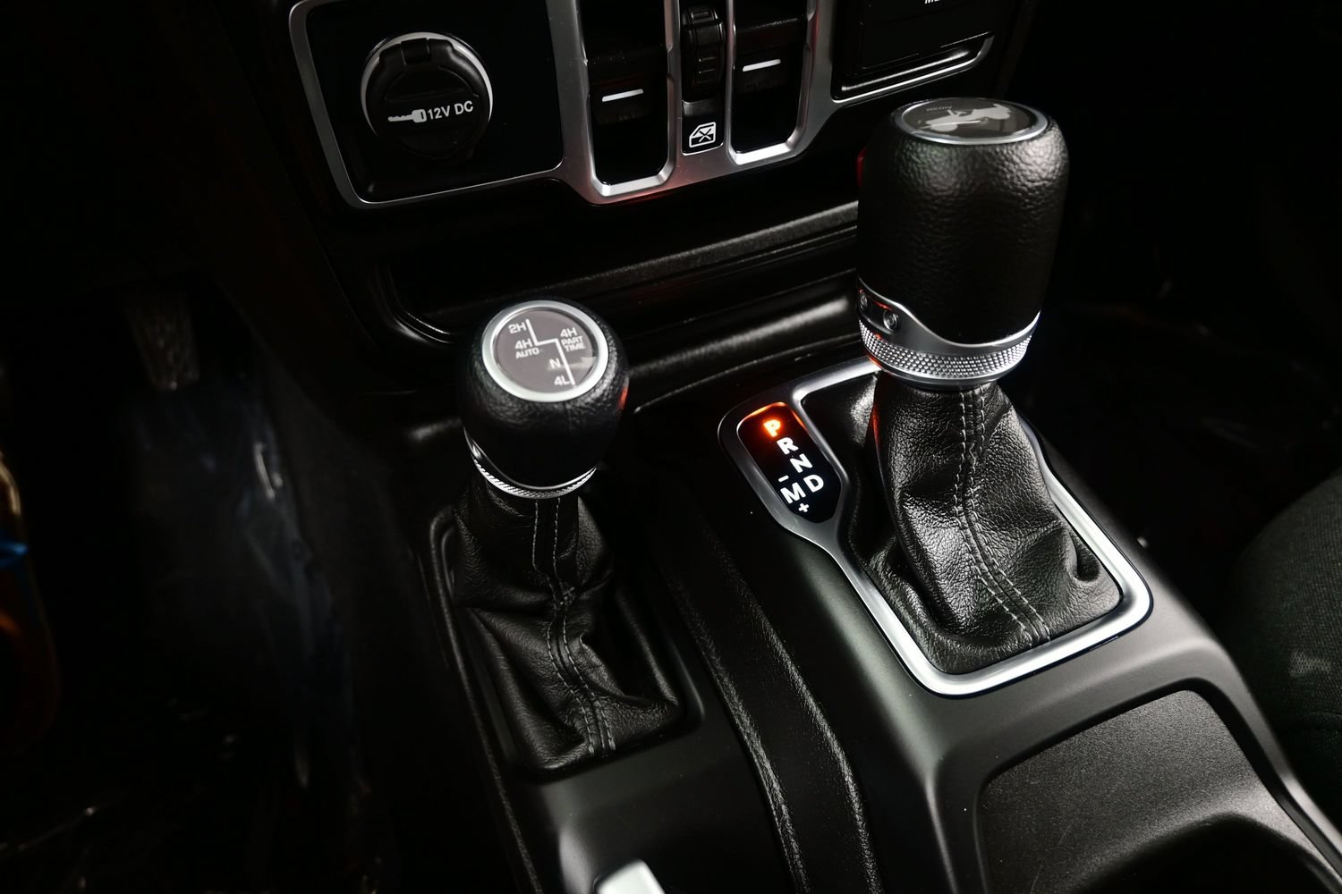 Used 2025 Jeep Wrangler Unlimited Sahara AWD/4WD image 22