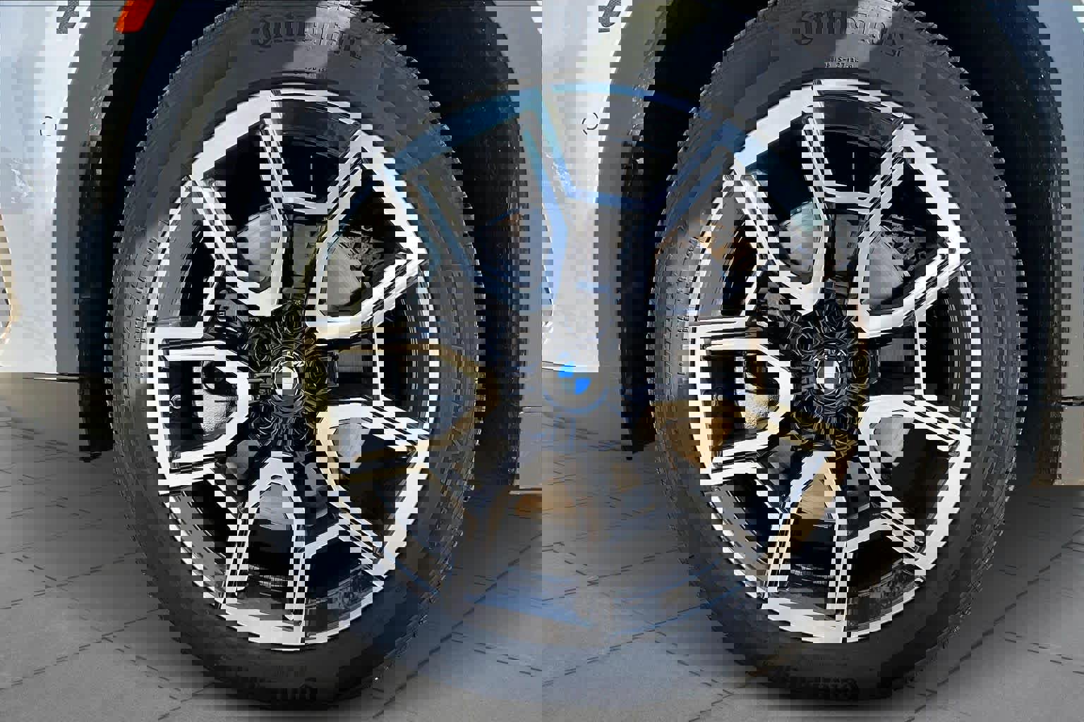 Used 2026 BMW X2 xDrive28i w/ Technology Package image 10