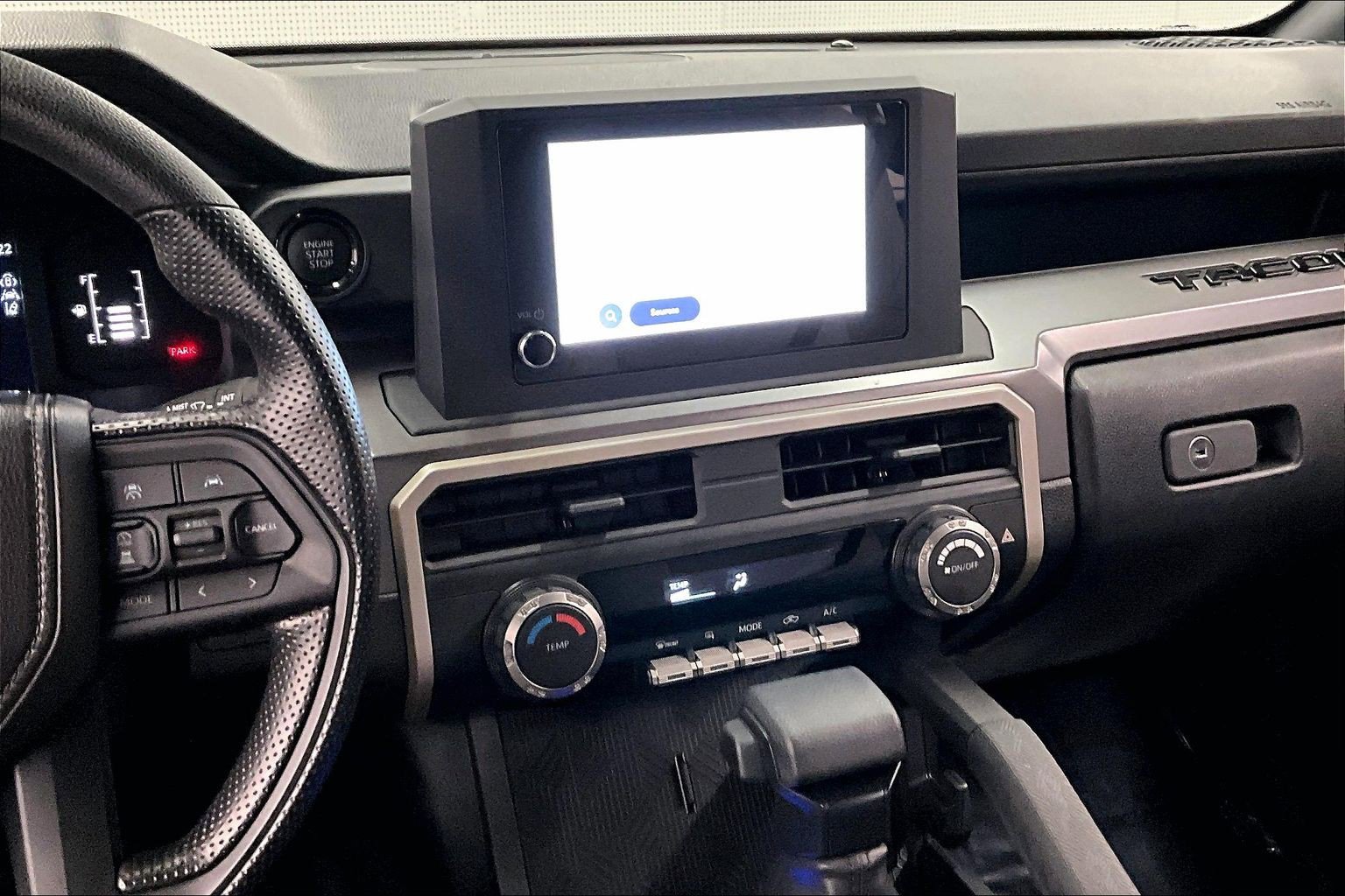 Used 2025 Toyota Tacoma SR5 AWD/4WD image 7
