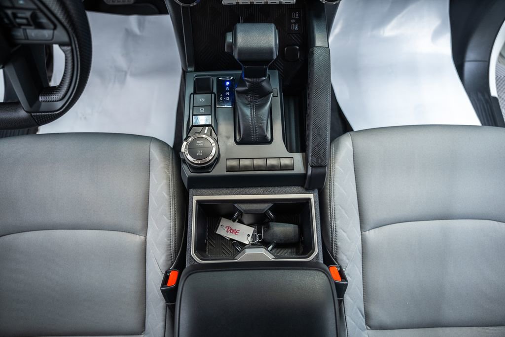 Certified 2025 Toyota Tacoma SR5 image 26