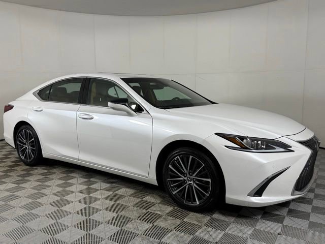 Used 2025 Lexus ES 350 w/ Premium Package FWD image 16
