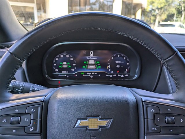 Used 2024 Chevrolet Suburban Premier image 30