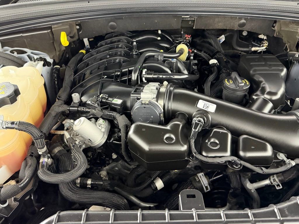 Used 2024 Jeep Grand Cherokee Limited w/ Luxury Tech Group II image 36