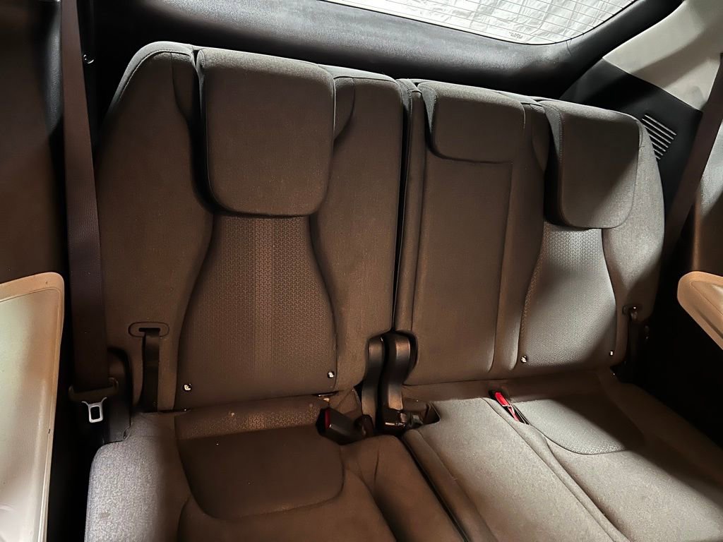 Used 2023 Kia Carnival LX image 12