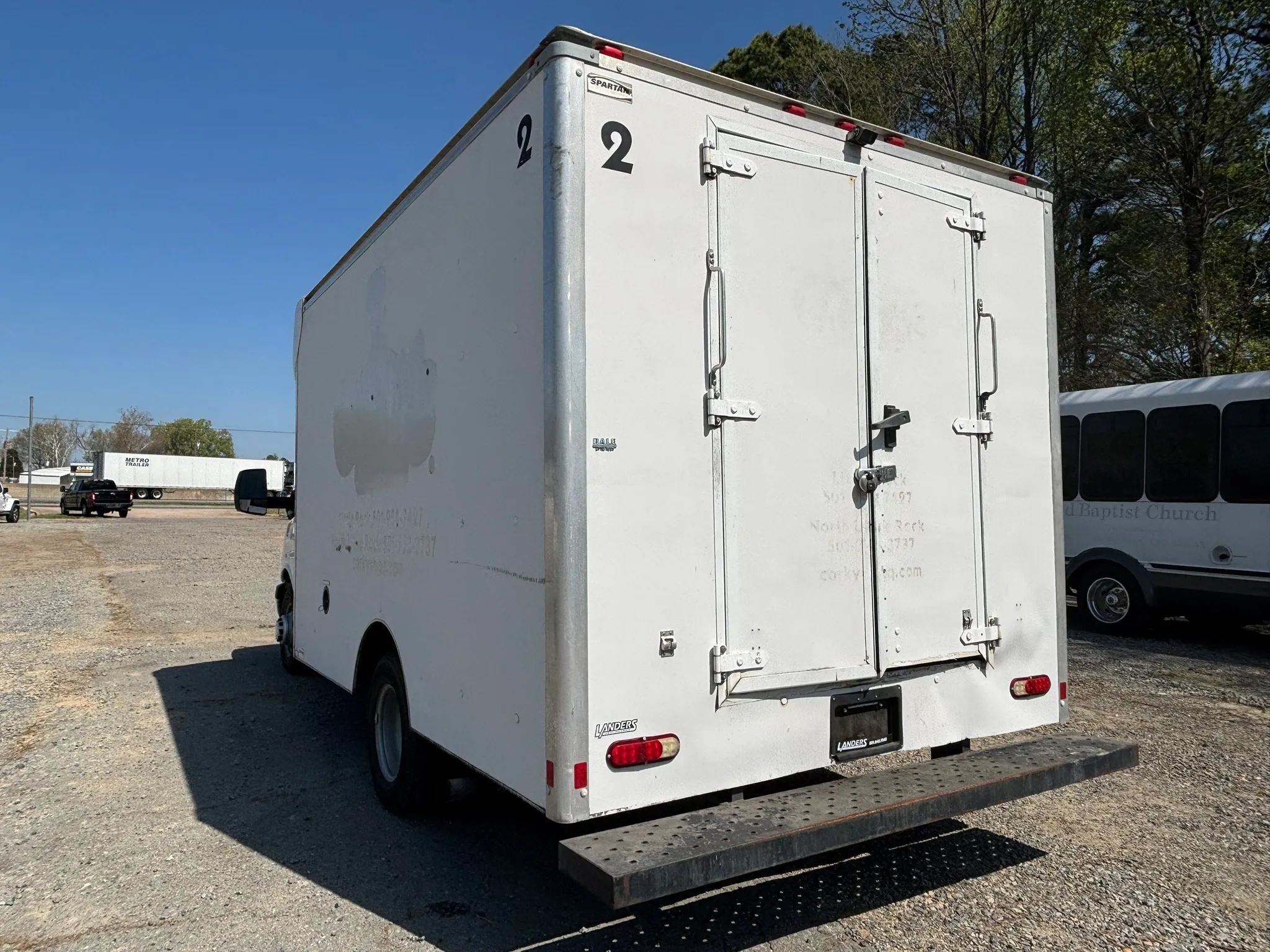 Used 2016 Chevrolet Express 3500 RWD image 10