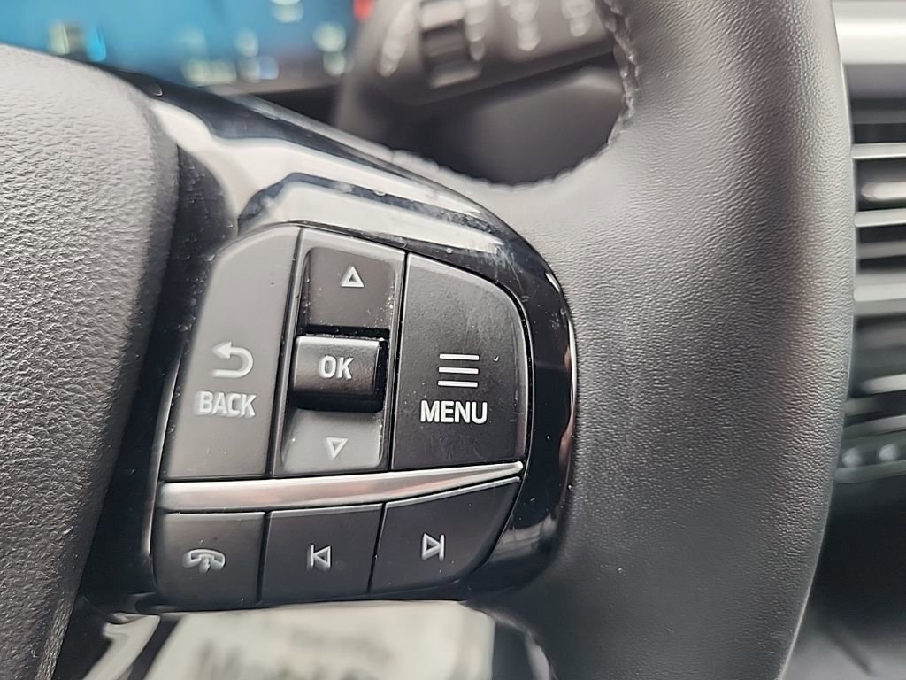 Used 2024 Ford Escape Platinum AWD/4WD image 14