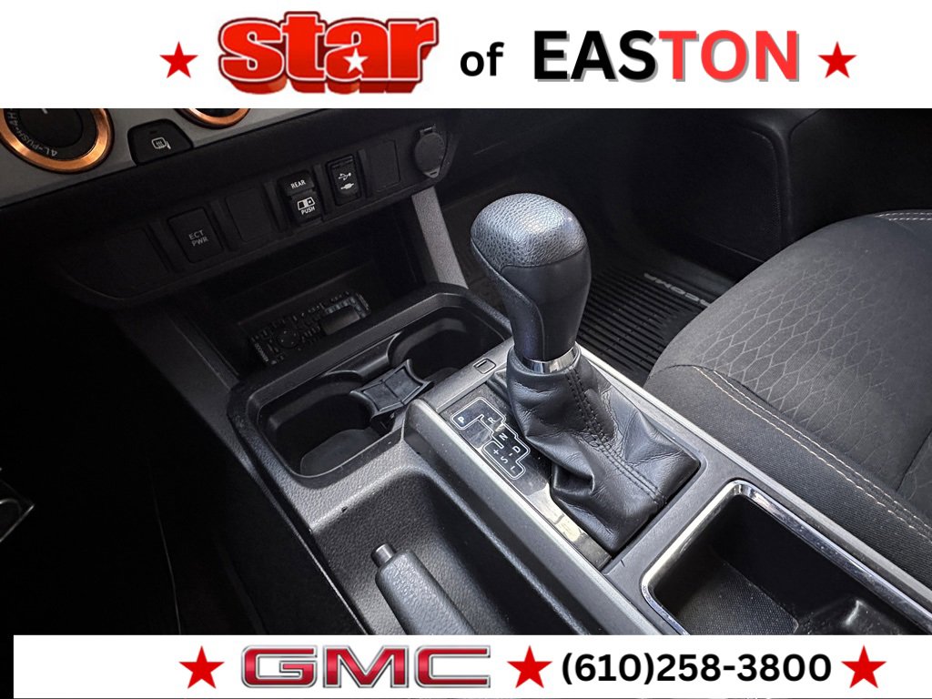 Used 2018 Toyota Tacoma SR5 w/ Exterior Package image 23