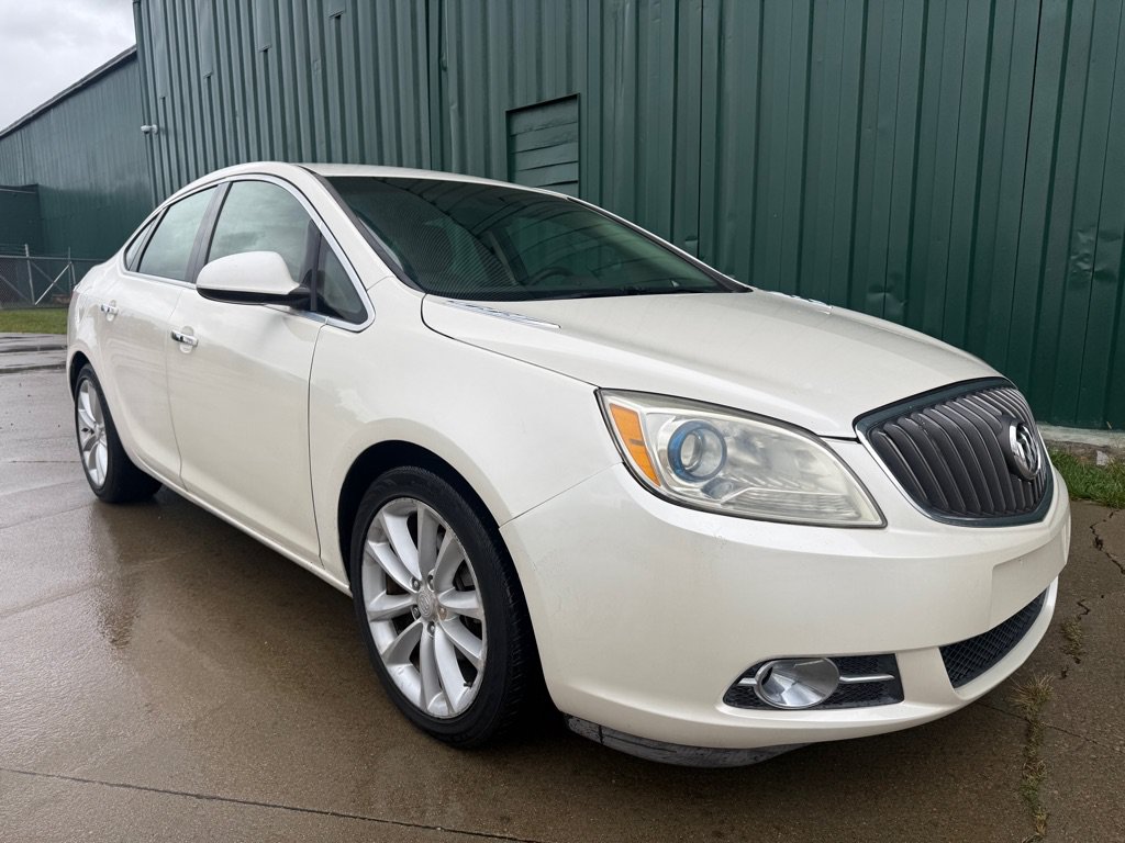 Used 2012 Buick Verano FWD image 1