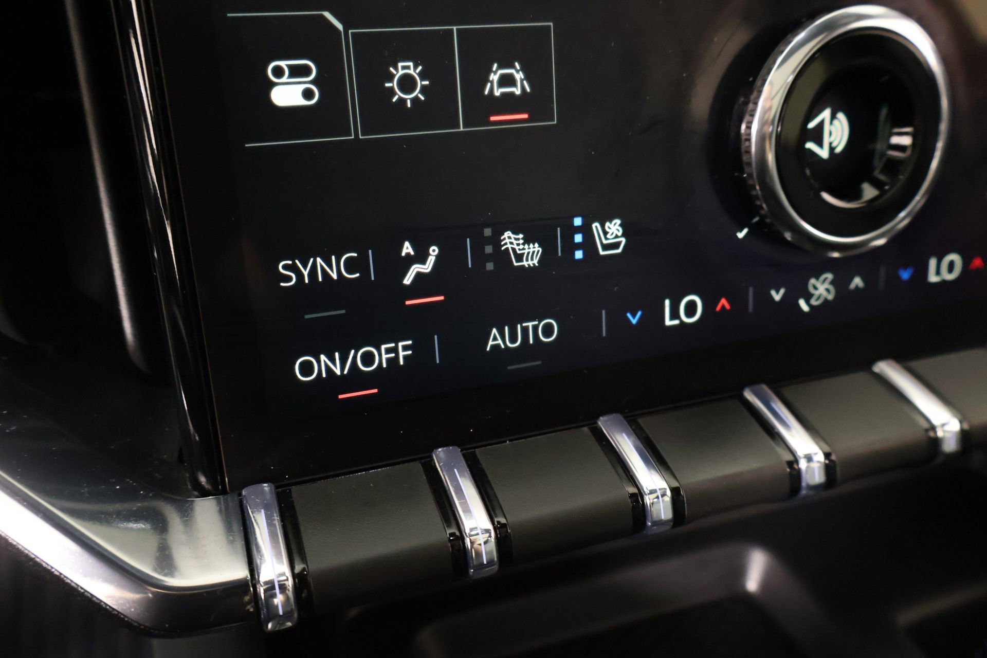 Used 2026 GMC Acadia AT4 w/ Luxury Package AWD/4WD image 8